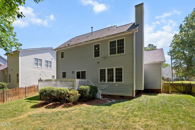 8708 Erinsbrook Drive, Raleigh, NC 27617