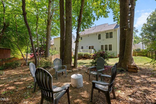 8708 Erinsbrook Drive, Raleigh, NC 27617