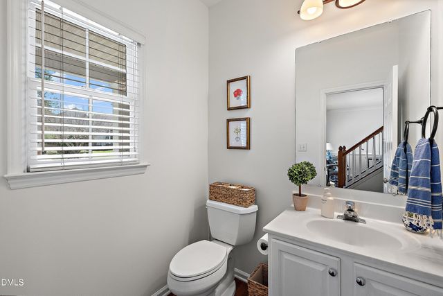 8708 Erinsbrook Drive, Raleigh, NC 27617