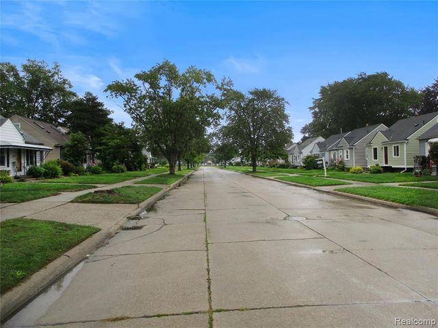 17771 Wexford Street, Roseville, MI 48066