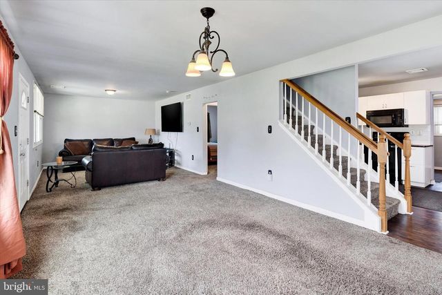 369 W KING ST, Pottstown, PA 19464