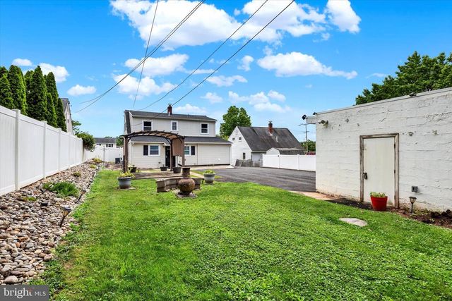 369 W KING ST, Pottstown, PA 19464