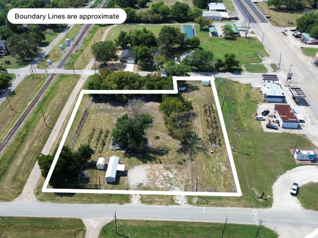105 N Bonner Avenue 1, Kerens, TX 75144