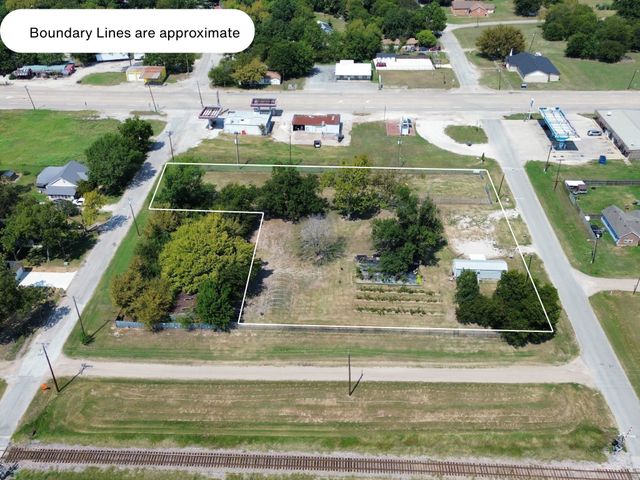 105 N Bonner Avenue 1, Kerens, TX 75144