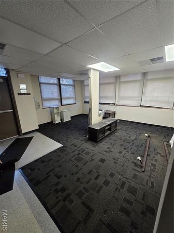 1955 Washington Street, Florissant, MO 63033