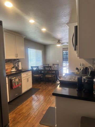 5545 E Washington Avenue, Fresno, CA 93727