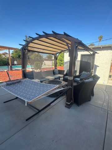 5545 E Washington Avenue, Fresno, CA 93727