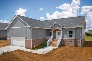 1304 Duck Pond Rd, Sparta, TN 38583