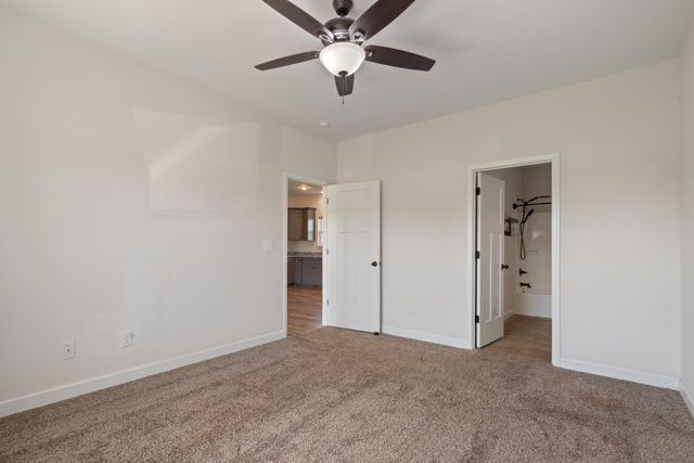 1274 Oak Grove Rd, Dickson, TN 37055