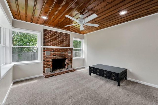 8304 Halprin DR, Norfolk, VA 23518