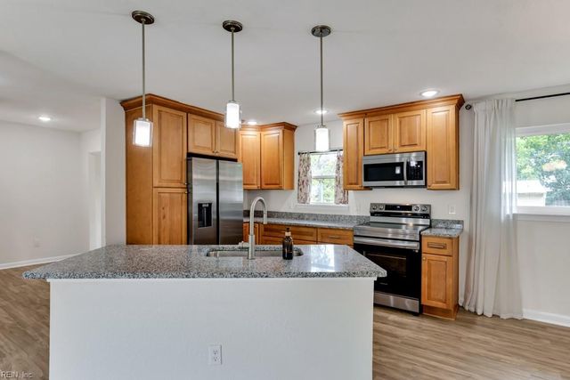8304 Halprin DR, Norfolk, VA 23518