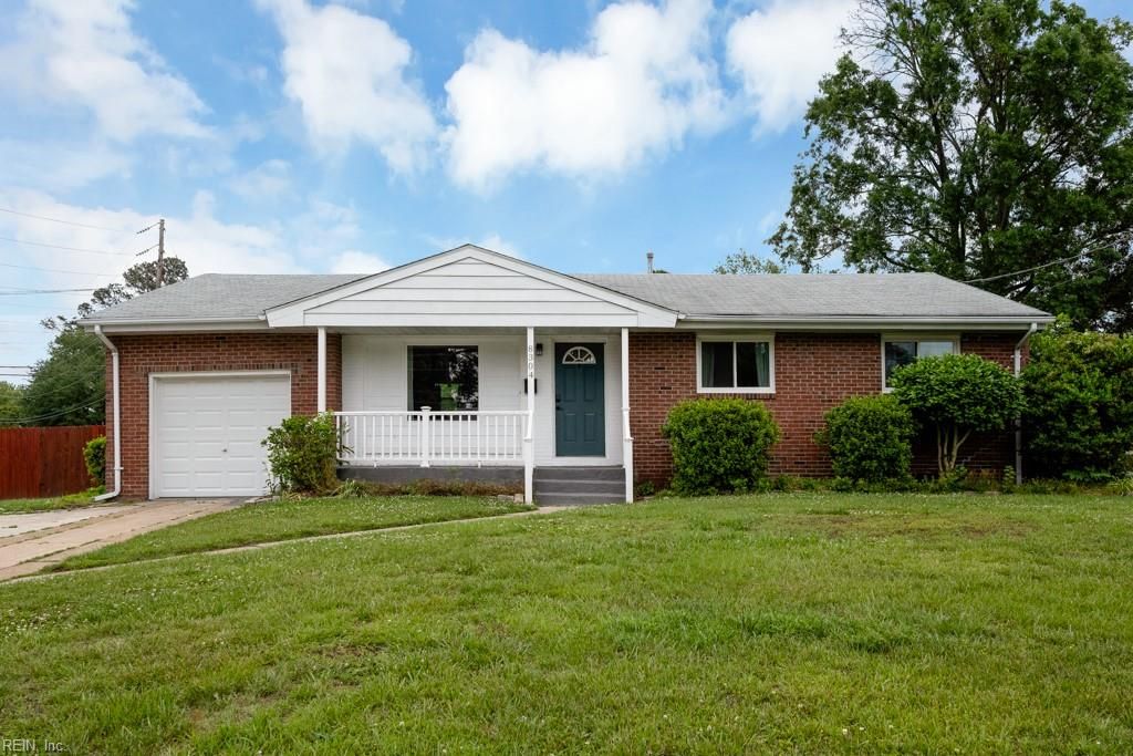 8304 Halprin DR, Norfolk, VA 23518