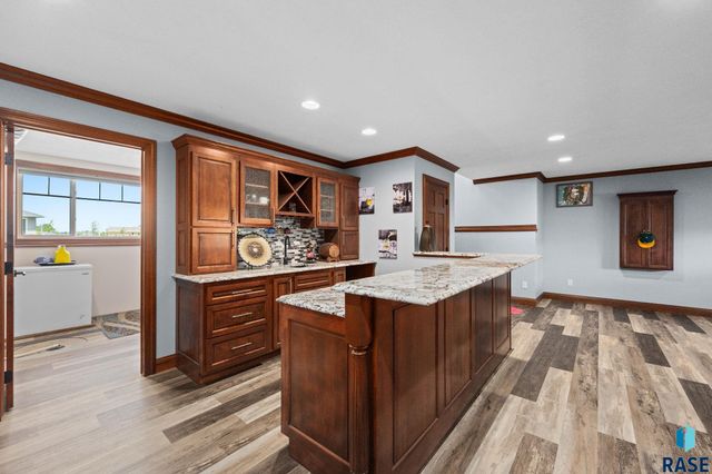 1720 N Paddington Trl Trail, Sioux Falls, SD 57110
