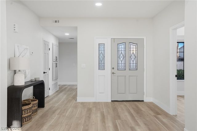 5401 Painted Sunrise Drive, Las Vegas, NV 89149