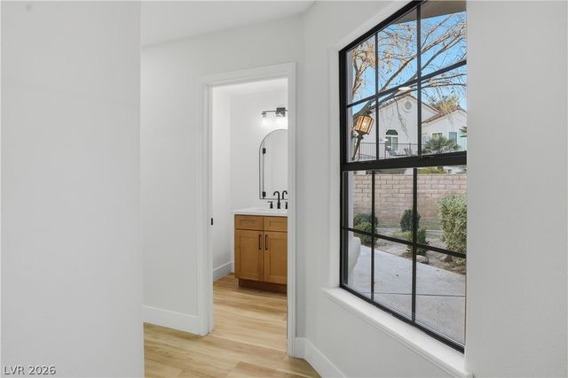 5401 Painted Sunrise Drive, Las Vegas, NV 89149