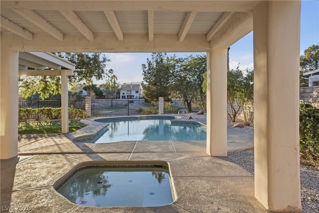 5401 Painted Sunrise Drive, Las Vegas, NV 89149