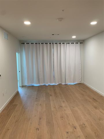 2209 S 1st ST 219, Austin, TX 78704