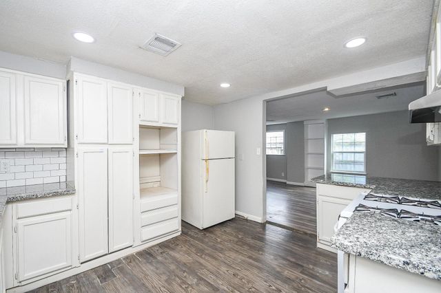 5522 Bunte Street, Houston, TX 77026