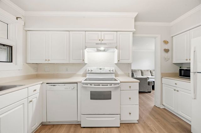 3751 Spruce Dr, Myrtle Beach, SC 29577