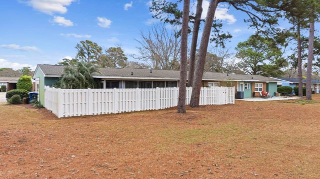 3751 Spruce Dr, Myrtle Beach, SC 29577