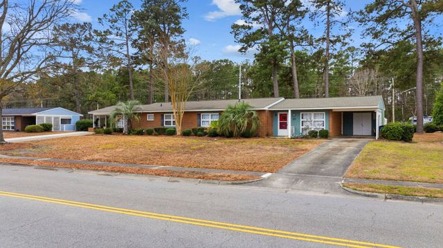 3751 Spruce Dr, Myrtle Beach, SC 29577