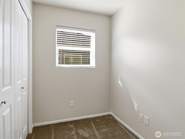 3657 London Loop NE, Lacey, WA 98516