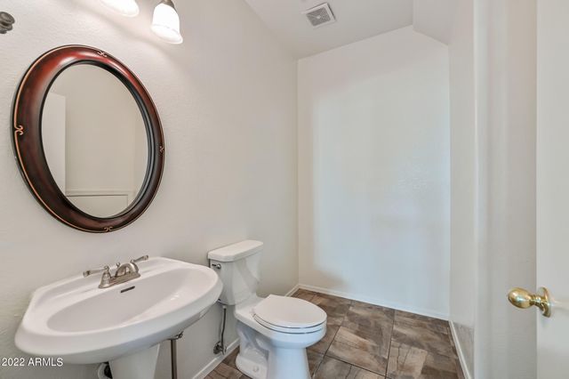 21838 N 41st Street, Phoenix, AZ 85050