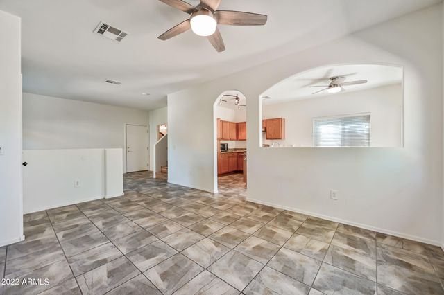 21838 N 41st Street, Phoenix, AZ 85050