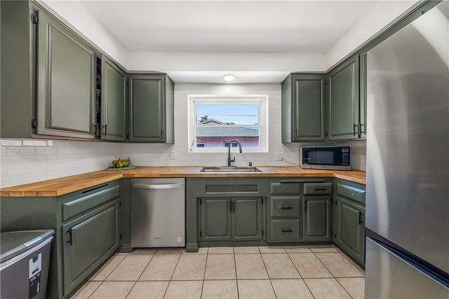 9684 Sharon, Riverside, CA 92503