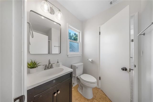 9684 Sharon, Riverside, CA 92503