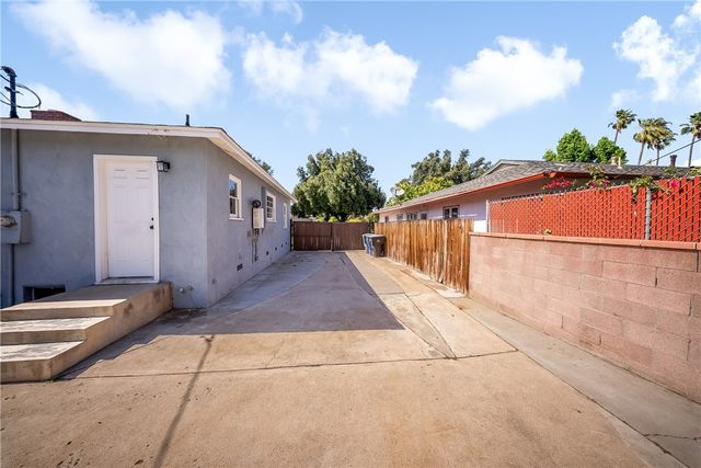 9684 Sharon, Riverside, CA 92503