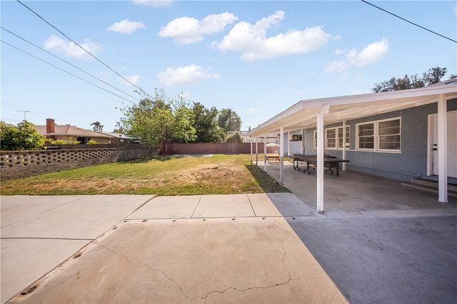 9684 Sharon, Riverside, CA 92503