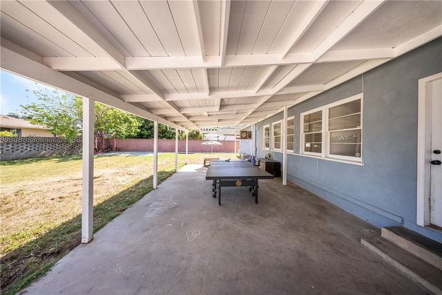 9684 Sharon, Riverside, CA 92503