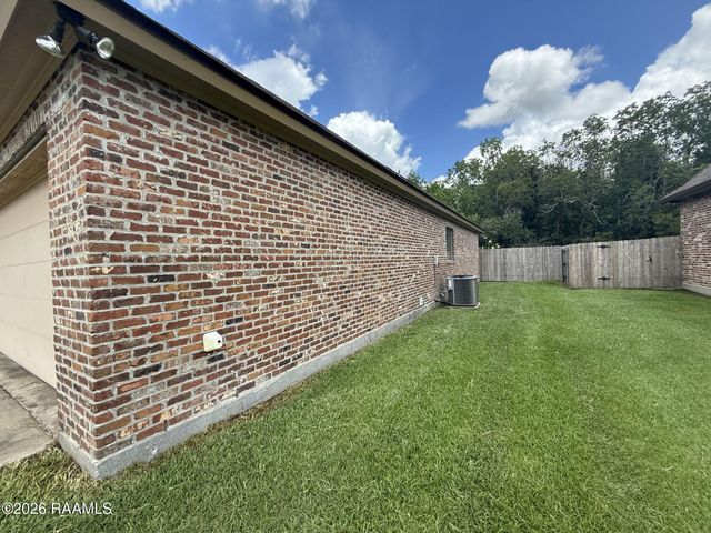 202 Ridge Run Lane, Carencro, LA 70520