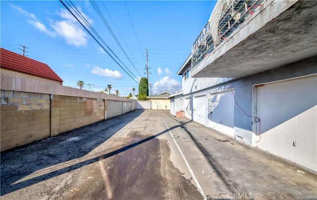 15821 S Myrtle, Tustin, CA 92780