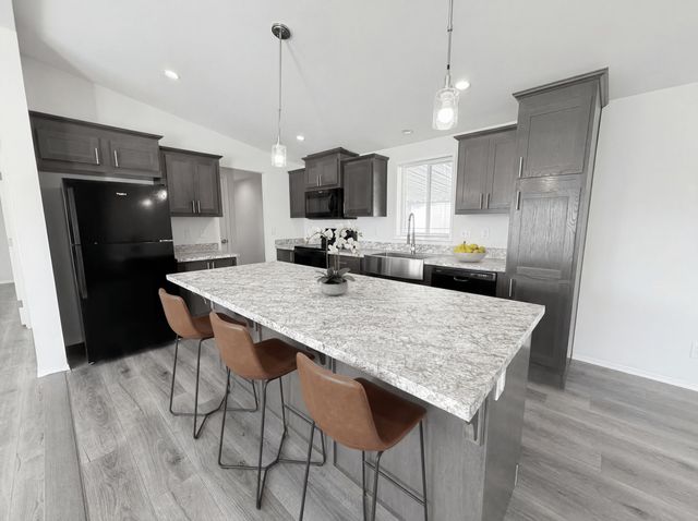 3966 S Pacific Highway 81, Medford, OR 97501