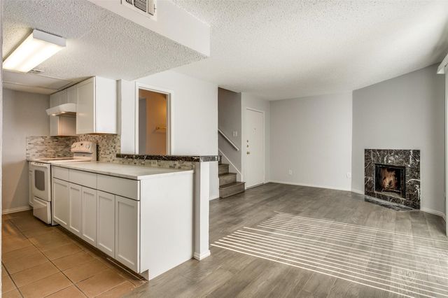 4044 Buena Vista Street 206, Dallas, TX 75204
