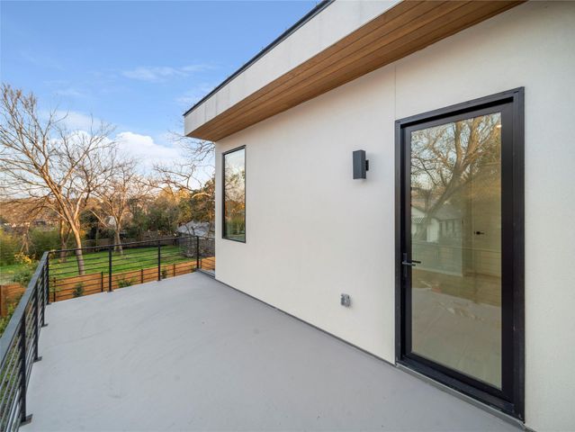 2107 Brackenridge ST 2, Austin, TX 78704