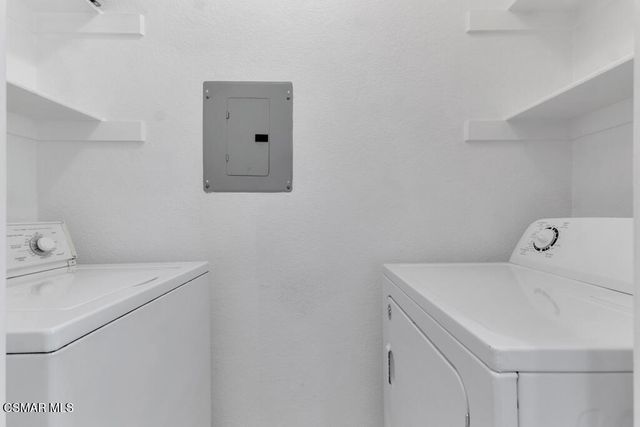 640 Indian Oak Lane 106, Oak Park, CA 91377