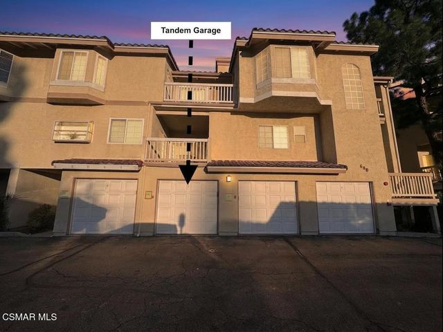 640 Indian Oak Lane 106, Oak Park, CA 91377