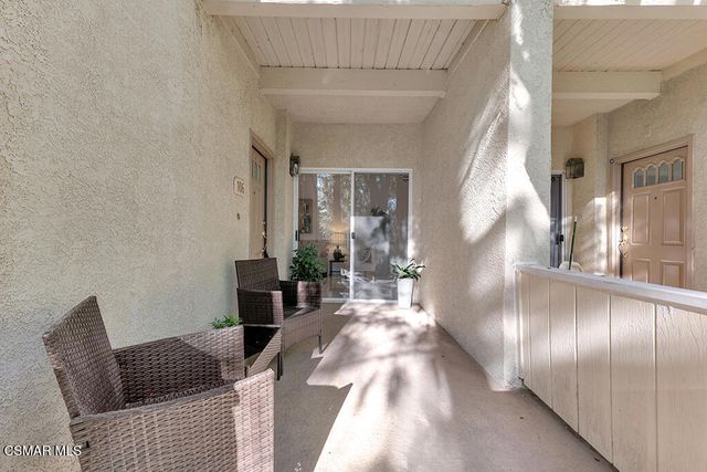 640 Indian Oak Lane 106, Oak Park, CA 91377