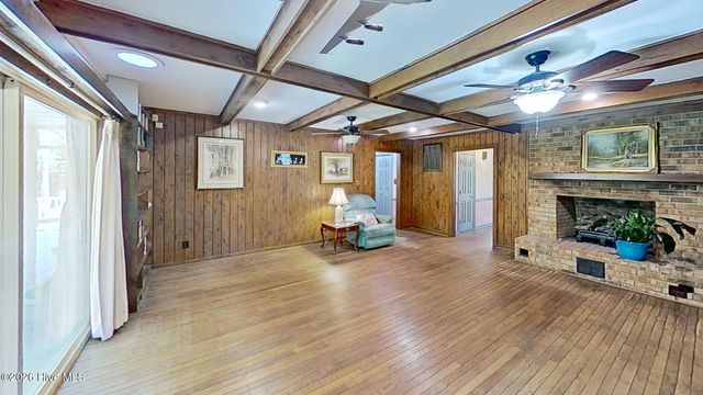 904 Hidden Drive, New Bern, NC 28562