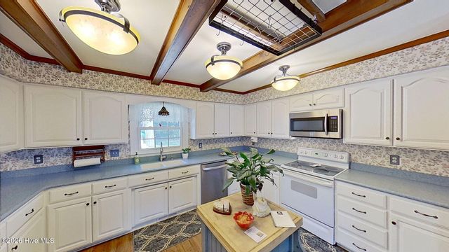 904 Hidden Drive, New Bern, NC 28562