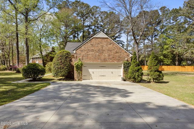 904 Hidden Drive, New Bern, NC 28562