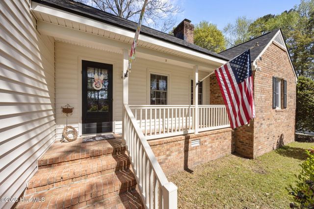 904 Hidden Drive, New Bern, NC 28562