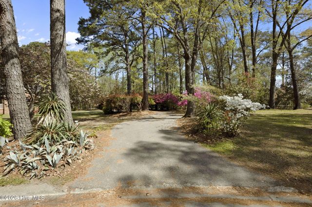 904 Hidden Drive, New Bern, NC 28562