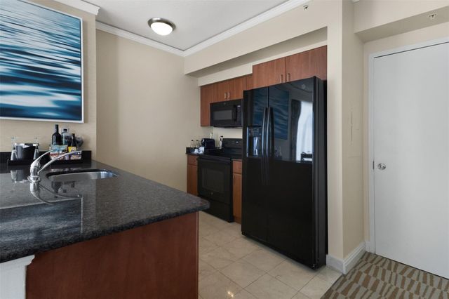 18001 Collins Avenue 2614, Sunny Isles Beach, FL 33160