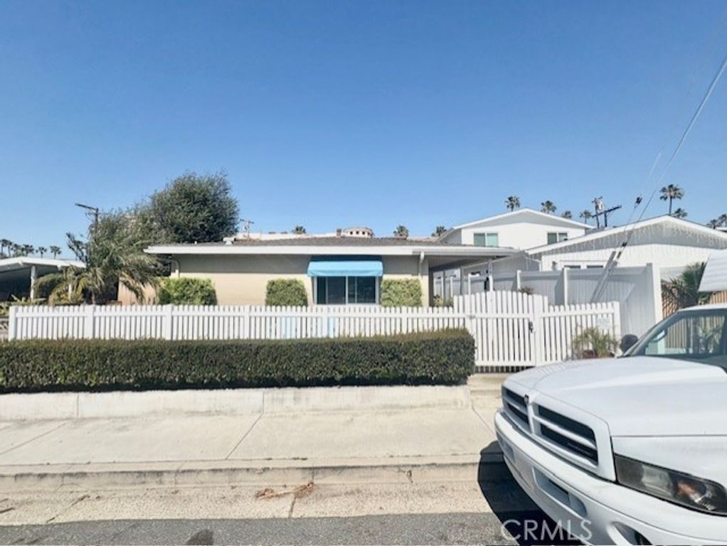 136 Avenida Florencia, San Clemente, CA 92672