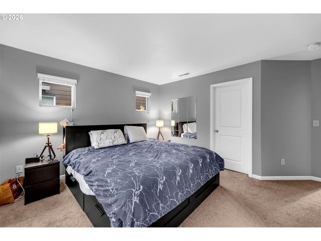 308 Ne NEWHOUSE Rd, Vancouver, WA 98663