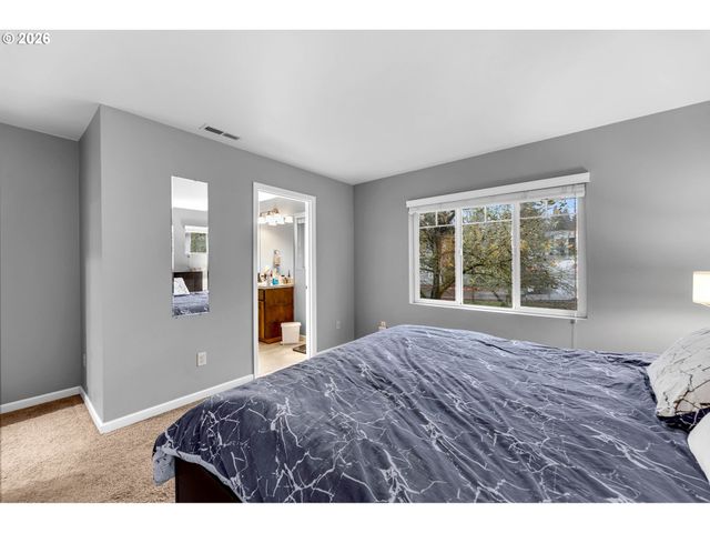 308 Ne NEWHOUSE Rd, Vancouver, WA 98663